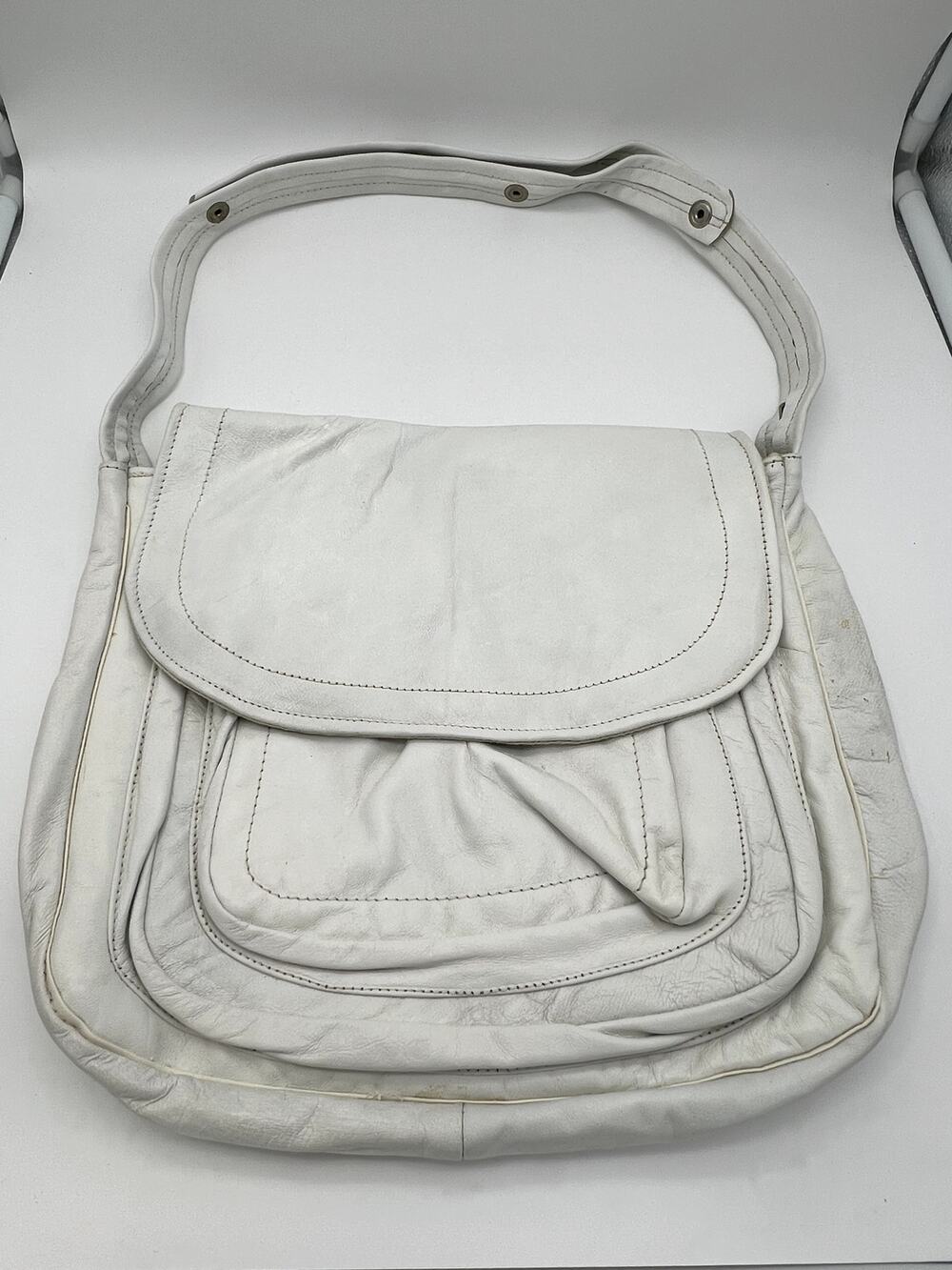 Vtg Retro White Vegan Leather Casual Utility Messenger Bag Pocketbook‎